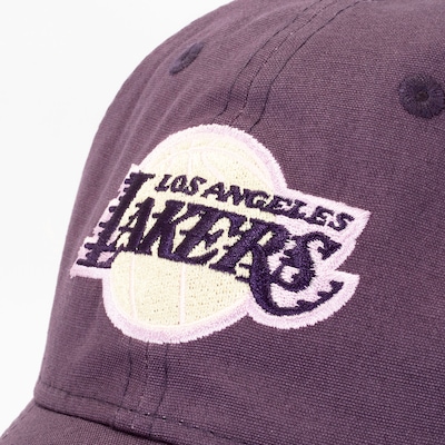 Boné do Los Angeles Lakers Aba Curva New Era NBA Strapback 920 Action Sunset Adulto - Foto 4
