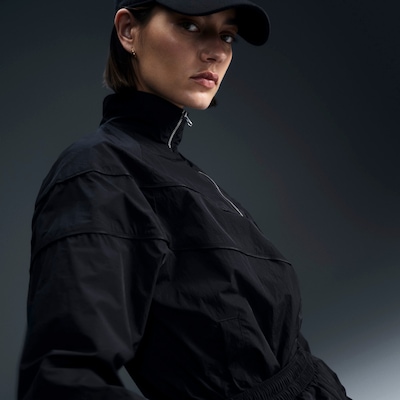 Jaqueta Nike Sportswear Woven UV Feminina - Foto 5