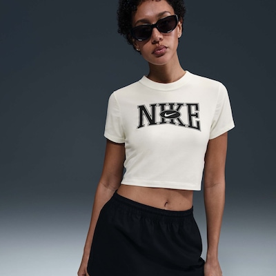Camiseta Nike Cropeed Sportswear Street Feminina - Foto 2