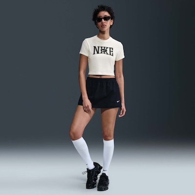 Camiseta Nike Cropeed Sportswear Street Feminina - Foto 4