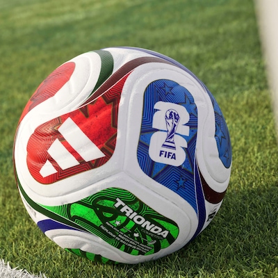 Bola de Futebol adidas Trionda Oficial da Copa do Mundo FIFA 2026 – Competition - Foto 2
