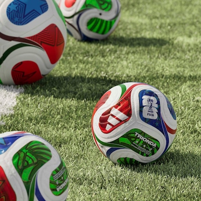 Mini Bola adidas Trionda Oficial da Copa do Mundo FIFA 2026 - Foto 2