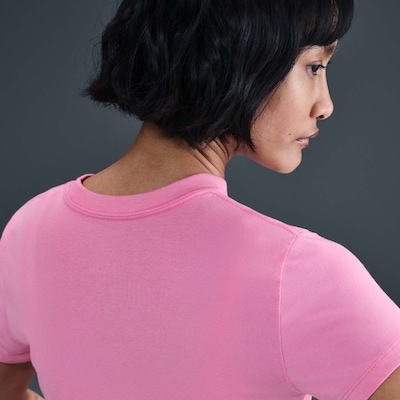 Camiseta Nike Sportswear Chill Knit Feminina - Foto 3