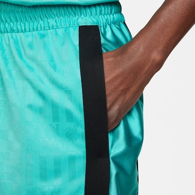 Bermuda Liverpool x LeBron James DNA Nike Masculina - Foto 5