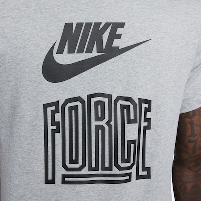 Camiseta Nike Street 5 Masculina - Foto 4