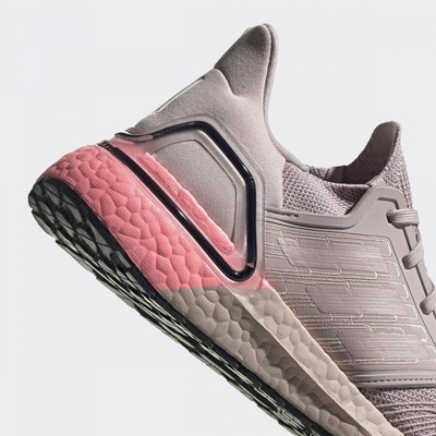 Tênis adidas UltraBoost 20 - Feminino - Foto 4