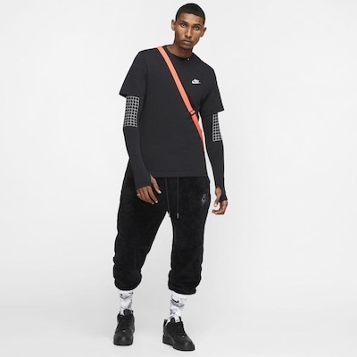 Camiseta Nike Sportswear Club - Masculina - Foto 1