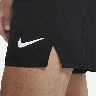 Bermuda NikeCourt Dri-FIT Victory - Masculina - Foto 3