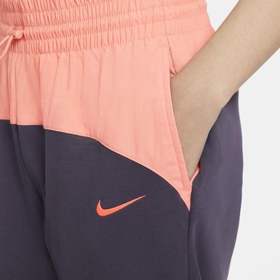 Calça Nike Sportswear Icon Clash - Feminina - Foto 3