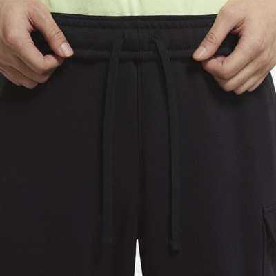 Bermuda Nike Sportswear Club FT Cargo - Masculino - Foto 5