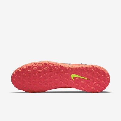 Chuteira Society Nike Phantom GT2 Club TF - Adulto - Foto 2