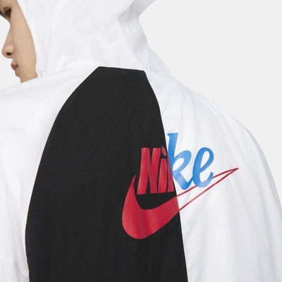 Jaqueta com Capuz Nike Sportswear Essentials+ Windrunner - Masculina - Foto 3