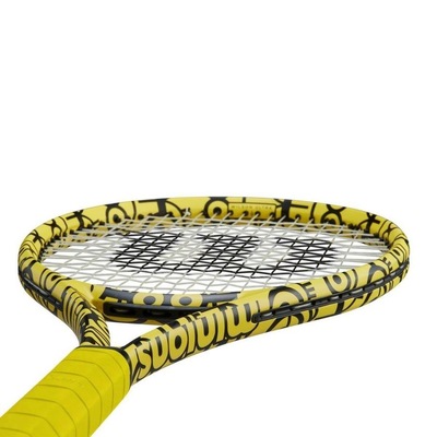 Raquete de Tênis Wilson Ultra 100 v3 Minions 16x19 300g - Foto 4
