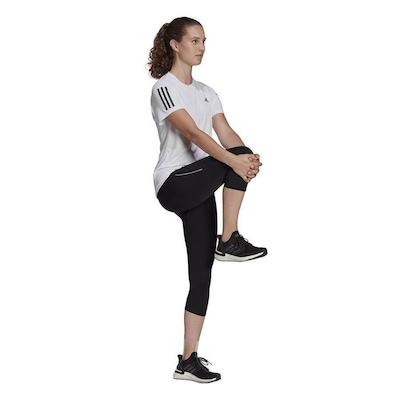 Camiseta adidas Own The Run Cooler HB9380 - Feminina - Foto 4