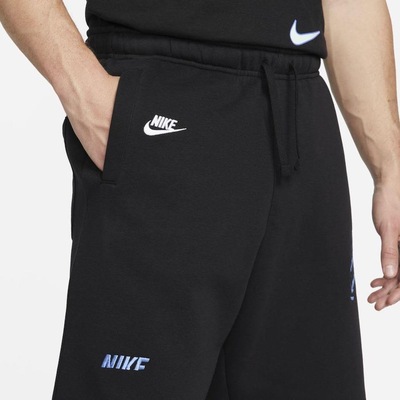Bermuda Nike Sportswear Sport Essentials+ - Masculino - Foto 4