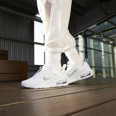 Tênis Nike Air Max INTRLK Lite - Feminino - Foto 3