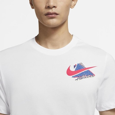 Camiseta Nike Story Pack - Masculina - Foto 3