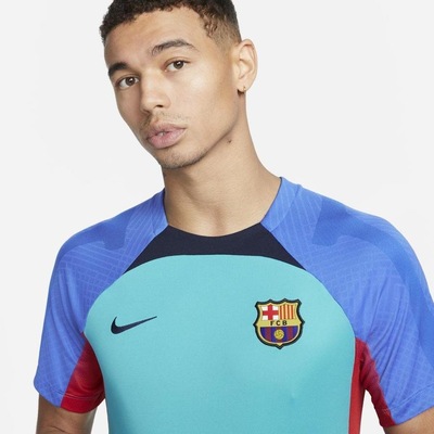Camiseta Barcelona Nike Strike - Masculina - Foto 3