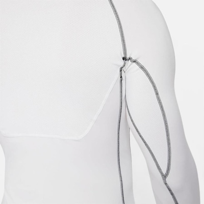 Camiseta Nike Pro Dri-FIT Manga Longa - Masculina - Foto 6