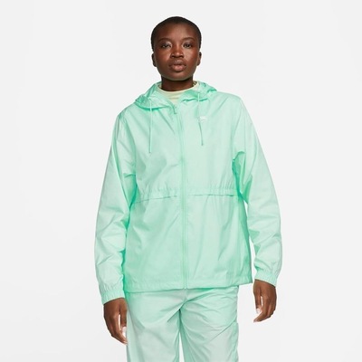 Jaqueta Nike Sportswear Essential Repel com Capuz - Feminina - Foto 1