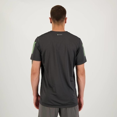 Camiseta adidas Grafica Running - Masculina - Foto 3