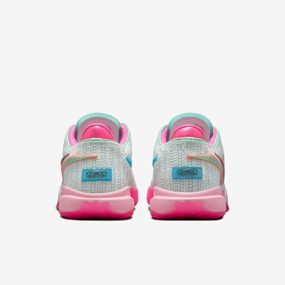 Tênis Nike LeBron XX - Masculino - Foto 6