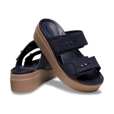 Sandália Crocs Brooklyn Low W Sandal - Feminino - Foto 4