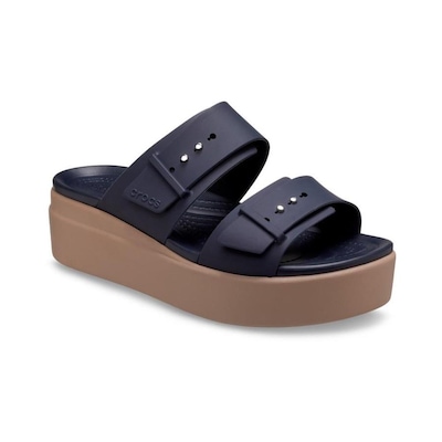 Sandália Crocs Brooklyn Low W Sandal - Feminino - Foto 5