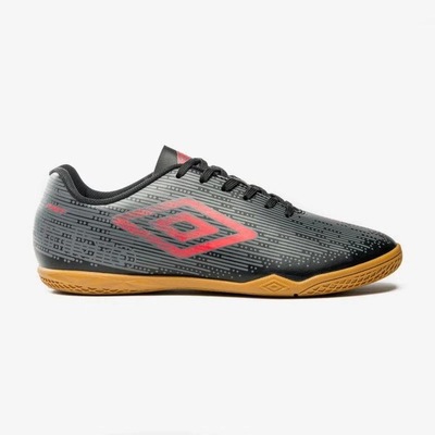 Chuteira de Futsal Umbro Profissional Indoor Fast Black Edition - Adulto - Foto 1
