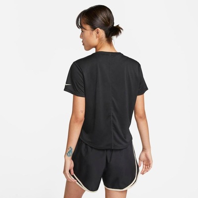 Camiseta Nike Dri-FIT One - Feminina - Foto 2
