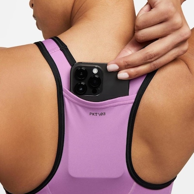 Top Fitness Nike Swoosh On The Run - Feminino - Foto 4