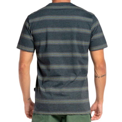 Camiseta Quiksilver Between Waves - Masculina - Foto 2