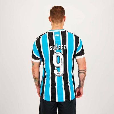 Camisa do Grêmio I 2023 Suárez 9 Umbro - Masculina - Foto 1