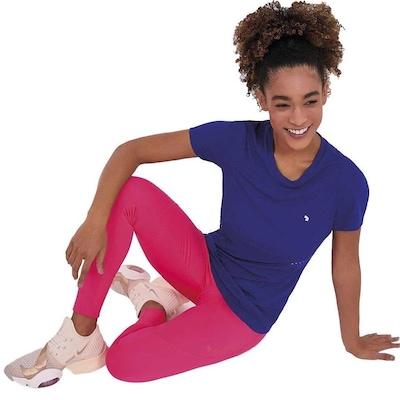 Camiseta Alto Giro Skin Fit - Feminina - Foto 4