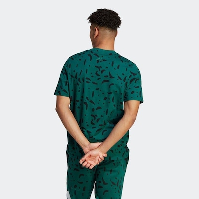 Camiseta adidas Estampada Malha Simples Essentials - Masculina - Foto 6