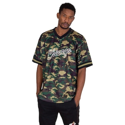 Camiseta Mitchell & Ness Swingman Camuflada Chicago Bulls - Masculina - Foto 1