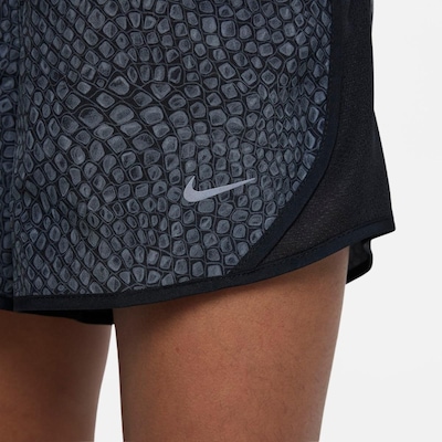 Shorts Nike Tempo - Infantil - Foto 4
