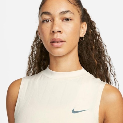 Camiseta Regata Nike Running Division - Feminina - Foto 3