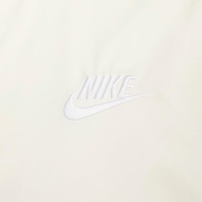 Jaqueta com Capuz Nike Sportswear Essential Repel - Feminina - Foto 3