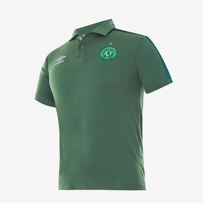 Camisa Polo do Chapecoense Viagem 2022 Umbro - Masculina - Foto 2
