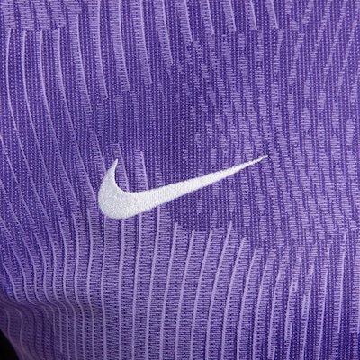 Camisa do Liverpool III 2023/24 Nike Torcedora Pro - Feminina - Foto 4