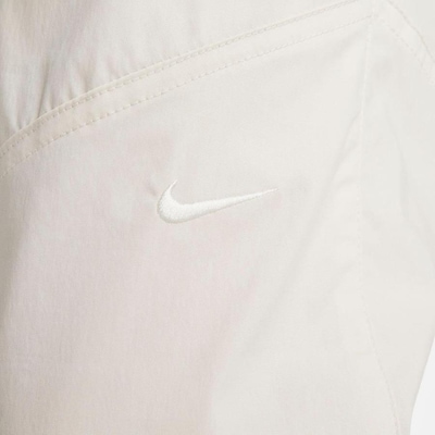 Calça Nike Sportswear Essential Woven - Feminina - Foto 4