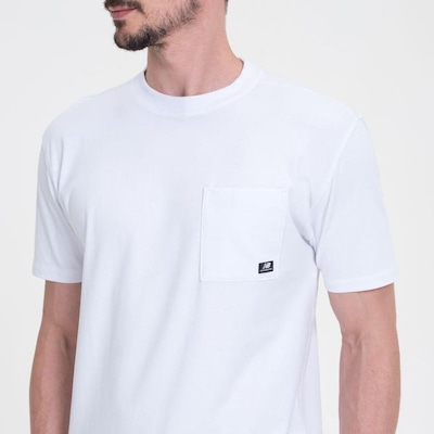 Camiseta New Balance Essentials - Masculina - Foto 2