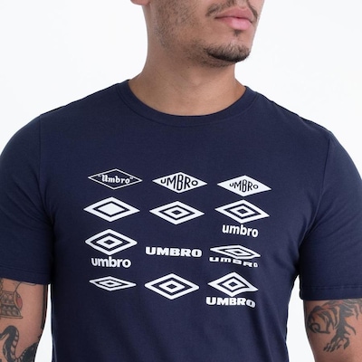 Camiseta Umbro Football Evolution - Masculina - Foto 4