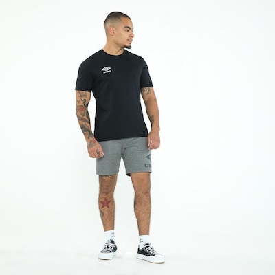 Camiseta Umbro Essential - Masculina - Foto 5