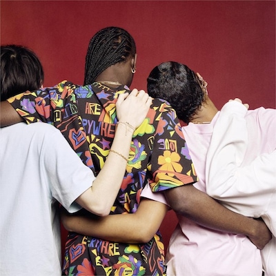 Camiseta Puma Downtown Pride Printed - Unissex - Foto 3