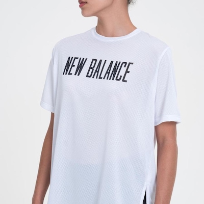 Camiseta New Balance Relentless Print - Feminina - Foto 5