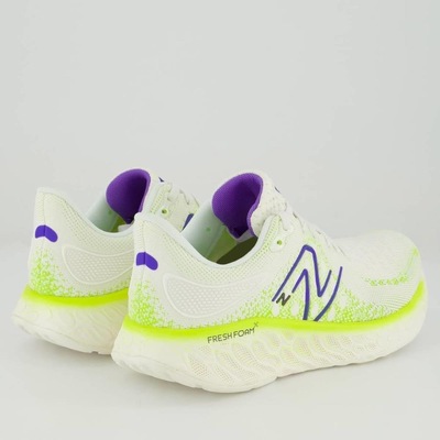 Tênis New Balance Fresh Foam 1080V12 - Feminino - Foto 3