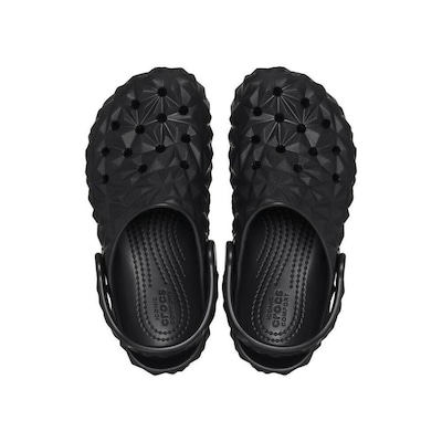 Sandália Crocs Classic Geometric Clog K Black - Infantil - Foto 5