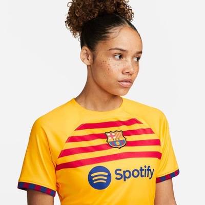 Camisa Barcelona Iv 2023/24 Torcedora Pro Nike - Feminina - Foto 3